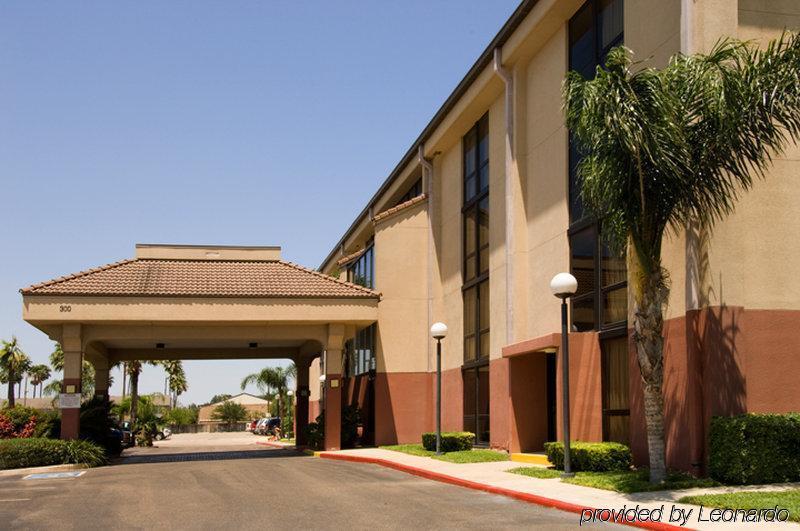 Pear Tree Inn Mcallen Exterior photo