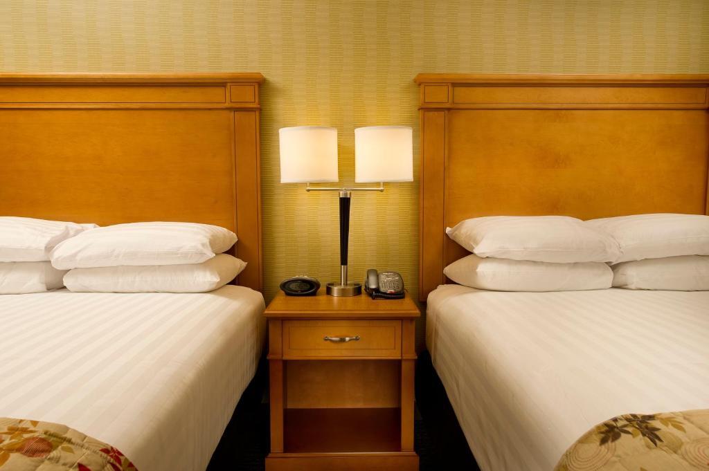 Pear Tree Inn Mcallen Room photo